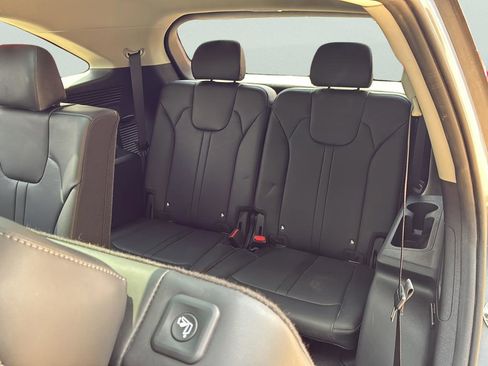 Used 2025 Kia Sorento S w/ Panoramic Sunroof Package FWD image 37