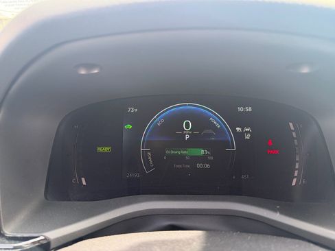 Certified 2025 Toyota Camry SE w/ Convenience Package image 22