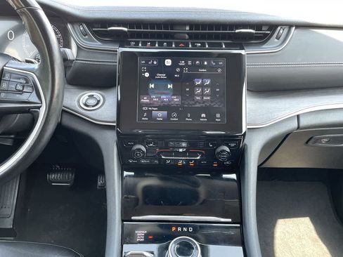 Used 2021 Jeep Grand Cherokee L Limited AWD/4WD image 13