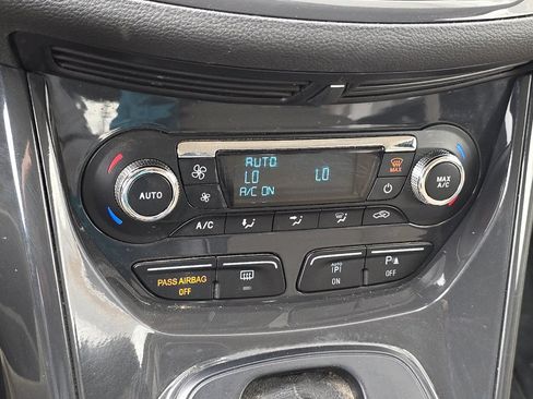 Used 2016 Ford Escape Titanium w/ Equipment Group 301A AWD/4WD image 20