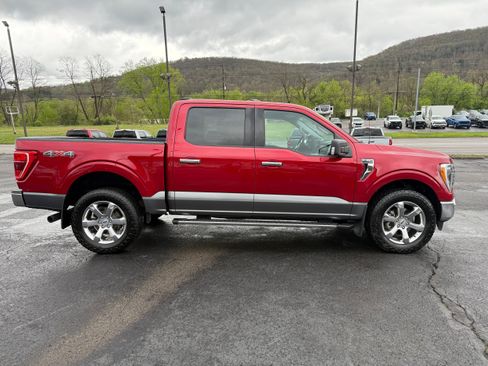 Used 2021 Ford F150 XLT w/ Equipment Group 302A High AWD/4WD image 4