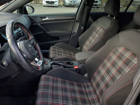 Used 2020 Volkswagen GTI S image 7