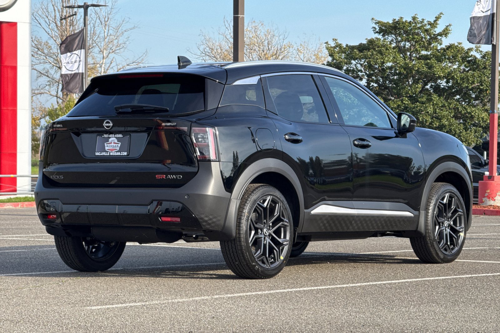 Certified 2026 Nissan Kicks SR w/ SR Premium Package AWD/4WD image 4