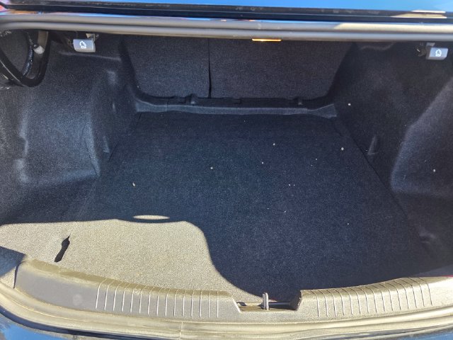 Used 2025 Chevrolet Malibu LT FWD image 13
