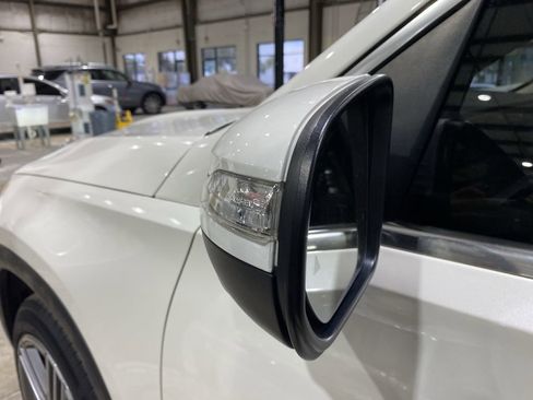 Used 2021 Mercedes-Benz GLS 450 4MATIC image 19