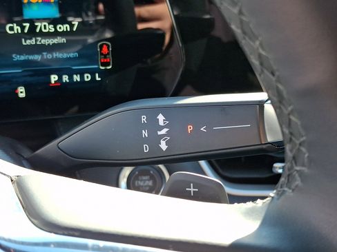 Certified 2025 Chevrolet Equinox LT w/ Convenience Package II image 16