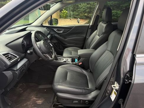Used 2020 Subaru Forester Limited AWD/4WD image 6