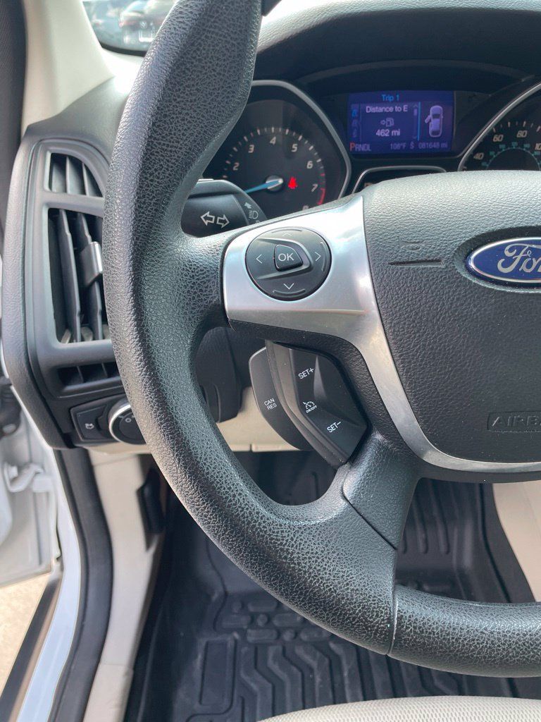 Used 2013 Ford Focus SE FWD image 14