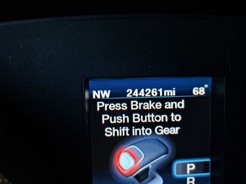 Used 2012 Chrysler 300 Limited image 12