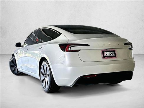 Used 2025 Tesla Model 3 Long Range RWD image 13