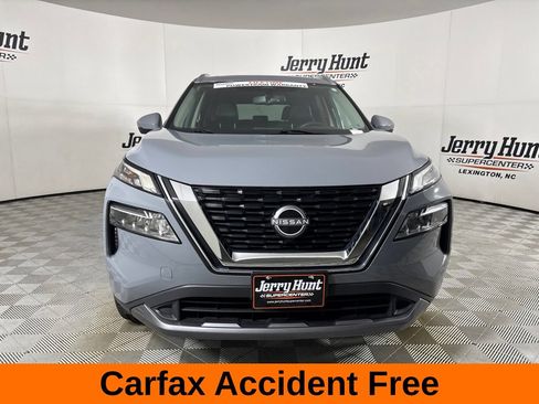 Used 2023 Nissan Rogue SL AWD/4WD image 3