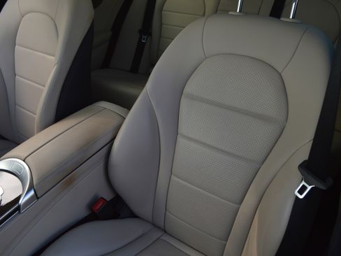 Used 2018 Mercedes-Benz C 300 C 300 image 28