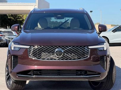 Used 2025 Volvo XC90 T8 Ultra w/ Lounge Package