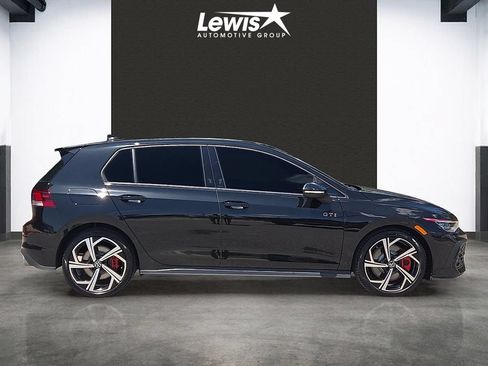 Used 2025 Volkswagen GTI SE FWD image 5
