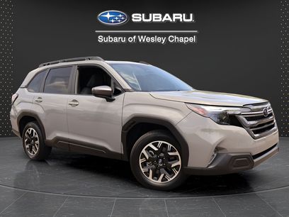 Used 2025 Subaru Forester Premium w/ Convenience Package #1