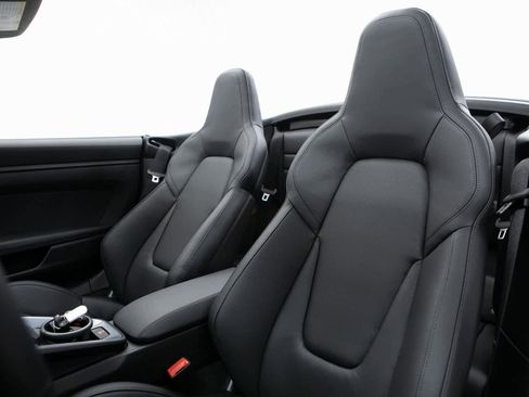 New 2026 Porsche 911 Carrera T image 5