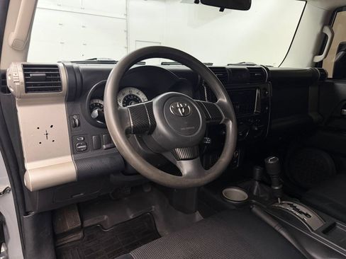 Used 2007 Toyota FJ Cruiser 4WD image 4