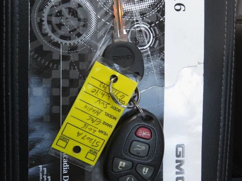 Used 2016 GMC Acadia SLT w/ Premium Edition image 32