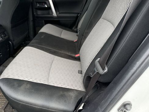 Used 2018 Toyota 4Runner SR5 AWD/4WD image 13
