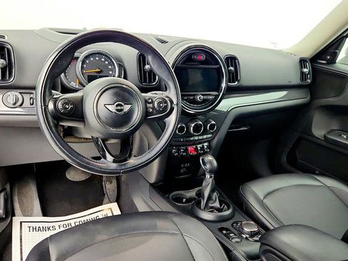 Used 2018 MINI Cooper Countryman with Technology & Premium Pack image 12