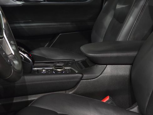 Used 2023 Cadillac XT5 Premium Luxury image 28