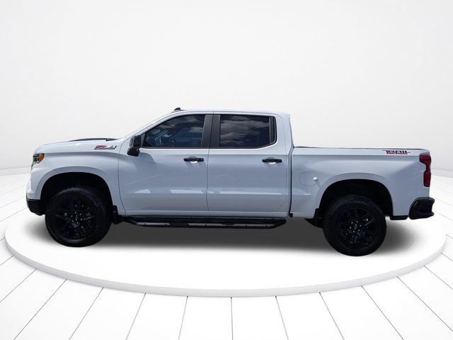 Used 2025 Chevrolet Silverado 1500 LT Trail Boss w/ Convenience Package II AWD/4WD image 6