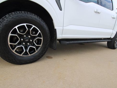 Used 2022 Ford F150 XLT w/ Equipment Group 302A High image 11