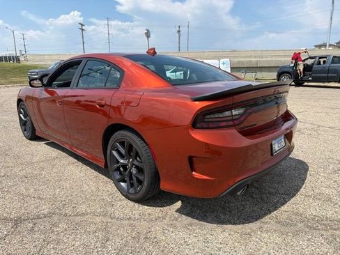 Used 2022 Dodge Charger R/T w/ Plus Group RWD image 4