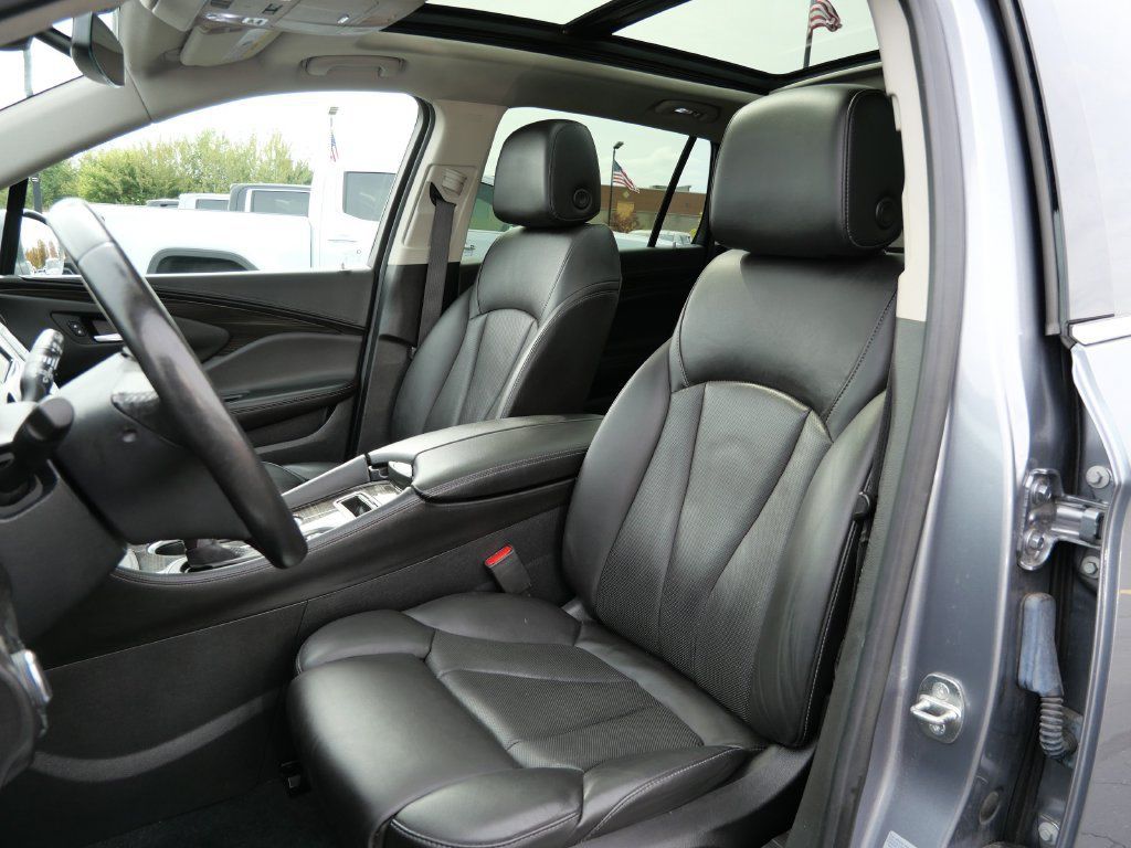 Used 2020 Buick Envision Premium w/ Driver Confidence Package AWD/4WD image 11