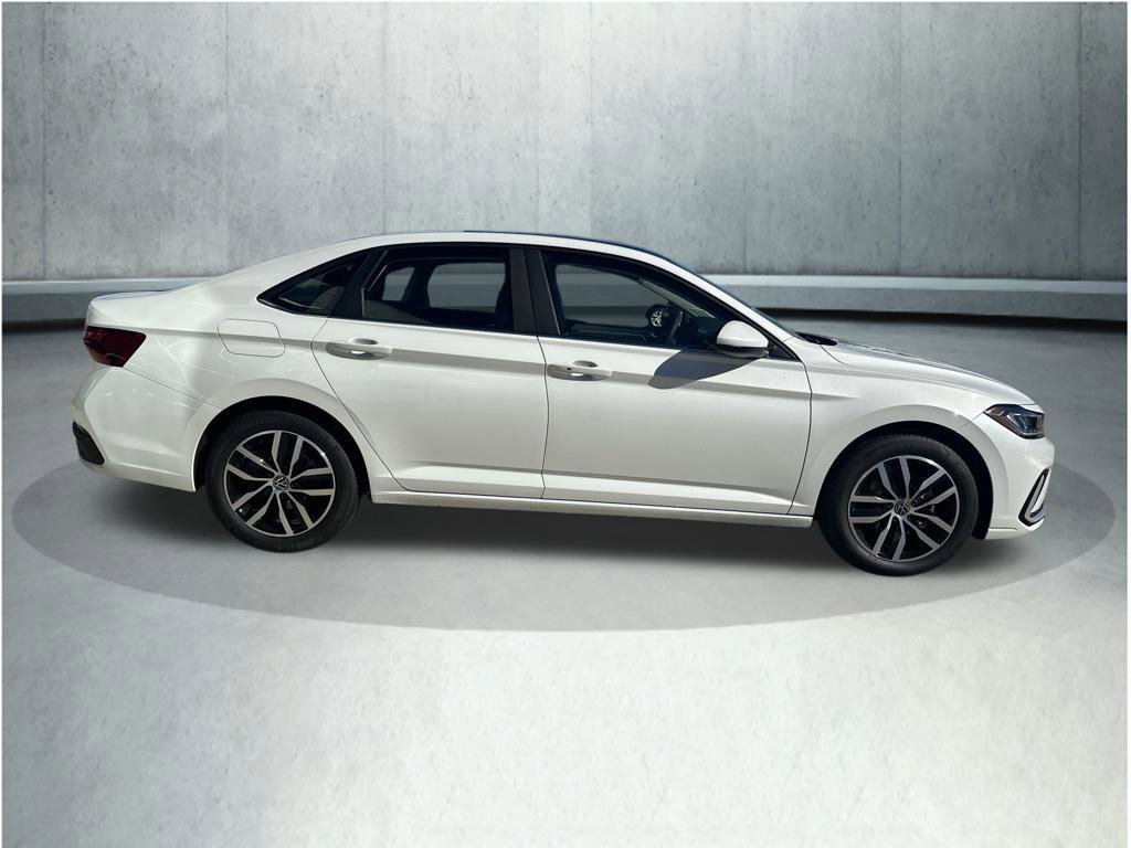 New 2027 Volkswagen Jetta SE FWD image 6
