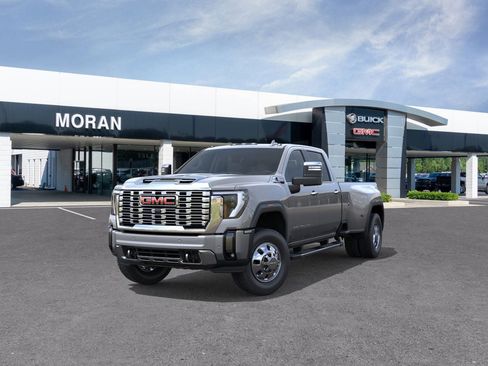 New 2026 GMC Sierra 3500 Denali w/ Denali Reserve Package image 8