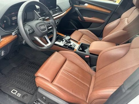 Used 2023 Audi Q5 2.0T Premium Plus w/ Premium Plus Package AWD/4WD image 11