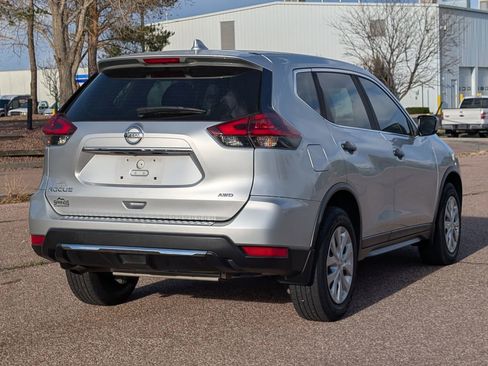 Used 2018 Nissan Rogue S image 7