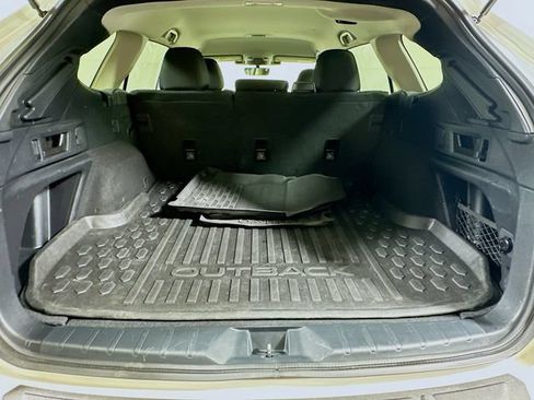 Certified 2025 Subaru Outback Premium w/ Popular Package #1 AWD/4WD image 26