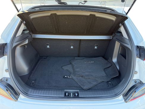 Used 2023 Hyundai Kona SE image 17