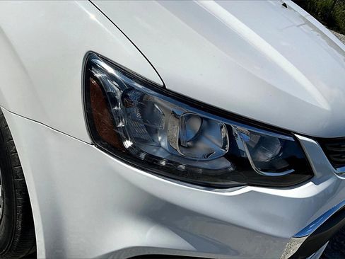 Used 2019 Chevrolet Sonic LT image 28