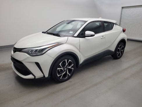 Used 2020 Toyota C-HR XLE FWD image 2