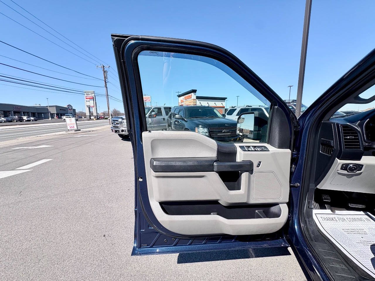 Used 2016 Ford F150 XL w/ Equipment Group 101A Mid AWD/4WD image 18