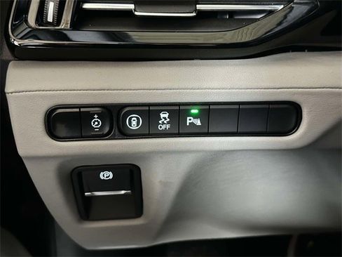 Certified 2024 Acura MDX SH-AWD w/ Technology Package image 21