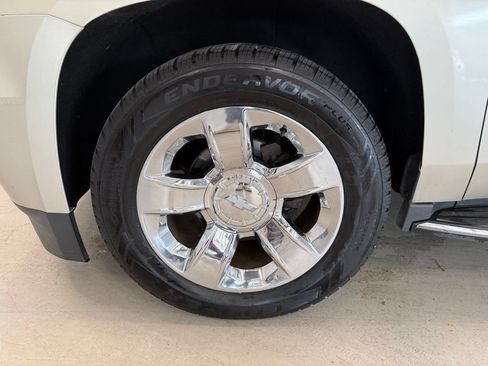 Used 2016 Chevrolet Tahoe LTZ AWD/4WD image 9