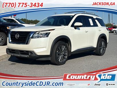Used 2024 Nissan Pathfinder SL w/ SL Premium Package