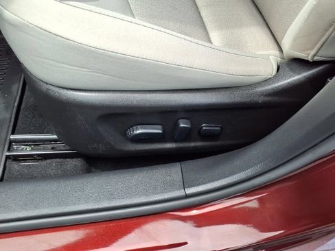 Used 2024 Nissan Altima 2.5 SV w/ SV Premium Package FWD image 21