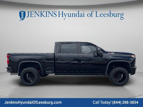 Used 2023 Chevrolet Silverado 2500 LTZ w/ LTZ Plus Package AWD/4WD image 4