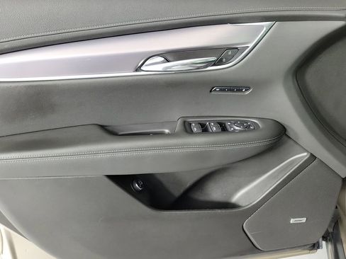 Used 2023 Cadillac XT6 Luxury FWD image 20