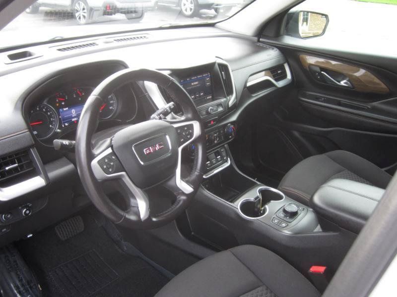 Used 2021 GMC Terrain SLE w/ Driver Convenience Package FWD image 10