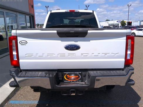 Used 2025 Ford F250 XLT AWD/4WD image 20