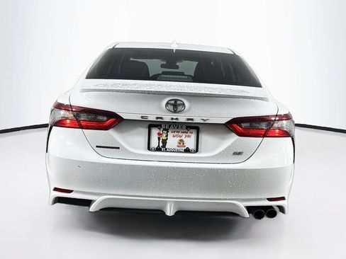 Used 2021 Toyota Camry SE FWD image 8
