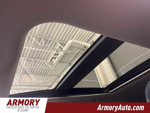 Used 2018 Nissan Murano Platinum w/ Cargo Package image 21