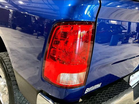 Used 2018 RAM 2500 Tradesman w/ Chrome Appearance Group AWD/4WD image 25
