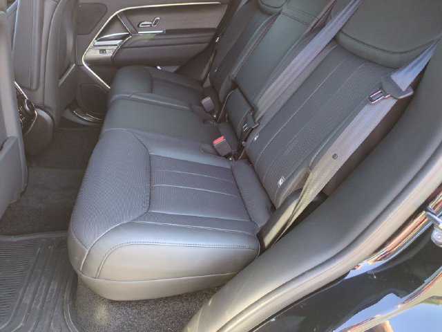 Certified 2025 Land Rover Range Rover SE AWD/4WD image 15
